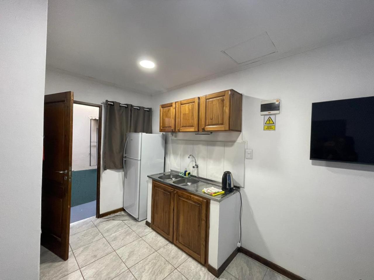 Apart Candioti Departamentos Пуерто Игуасу Екстериор снимка